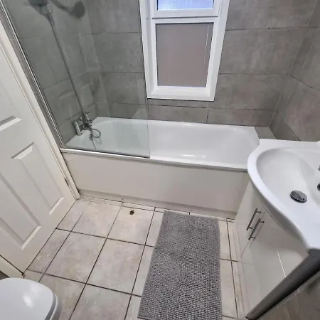 2 Bedroom Apartment In Kentish Town London Exterior photo