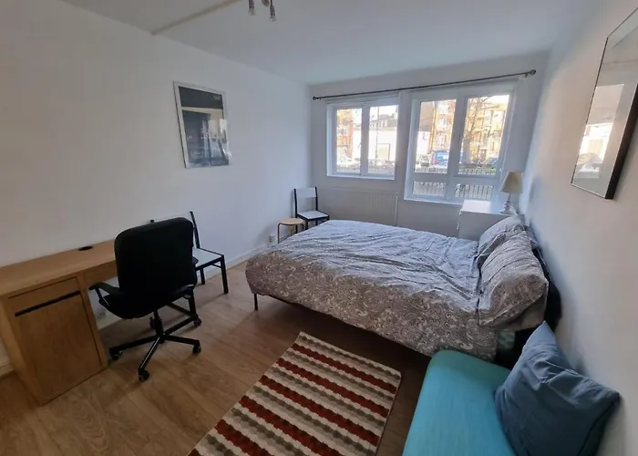 2 Bedroom Apartment In Kentish Town